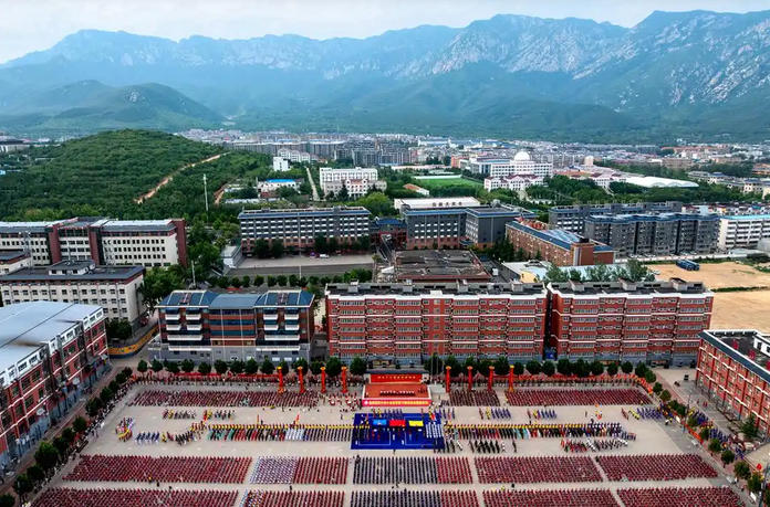 选嵩山少林小龙武校,让习武少年升学就业皆有光明前景 选嵩山少林小龙武校,让习武少年升学就业皆有光明前景