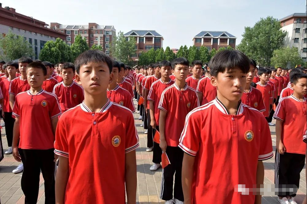 嵩山少林小龙武校招生进行时，影视武术特色铺就星光大道