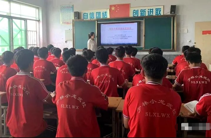 从武校到大学、从学员到教练，小龙武校铺就多元成才之路