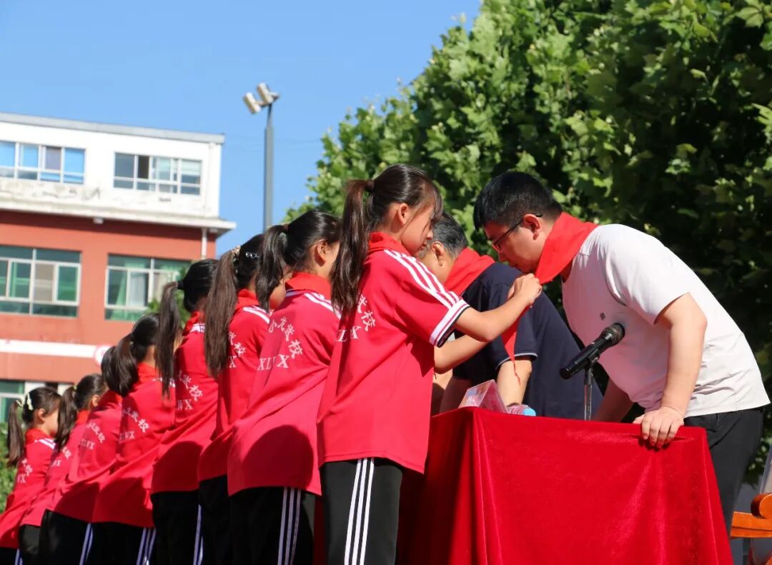 担心武校只练武不学文？嵩山少林小龙武校文化武术并重铺就成才坦