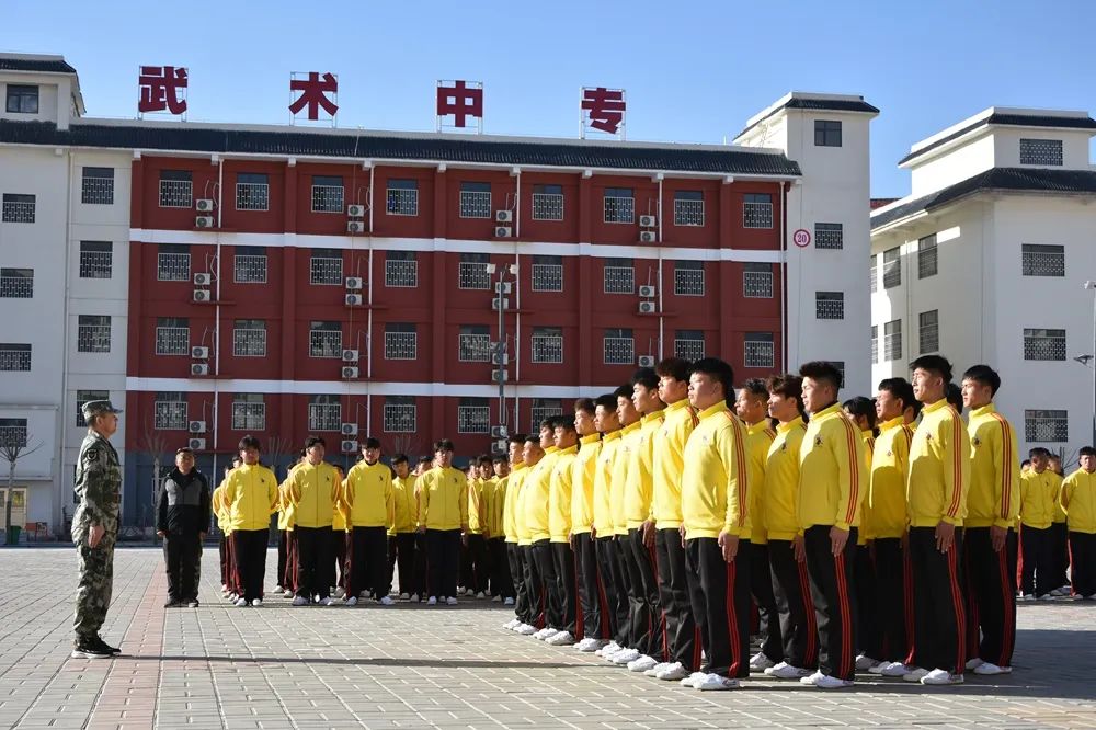 告别娇气与迷茫，嵩山少林小龙武校锻造自信自律好少年